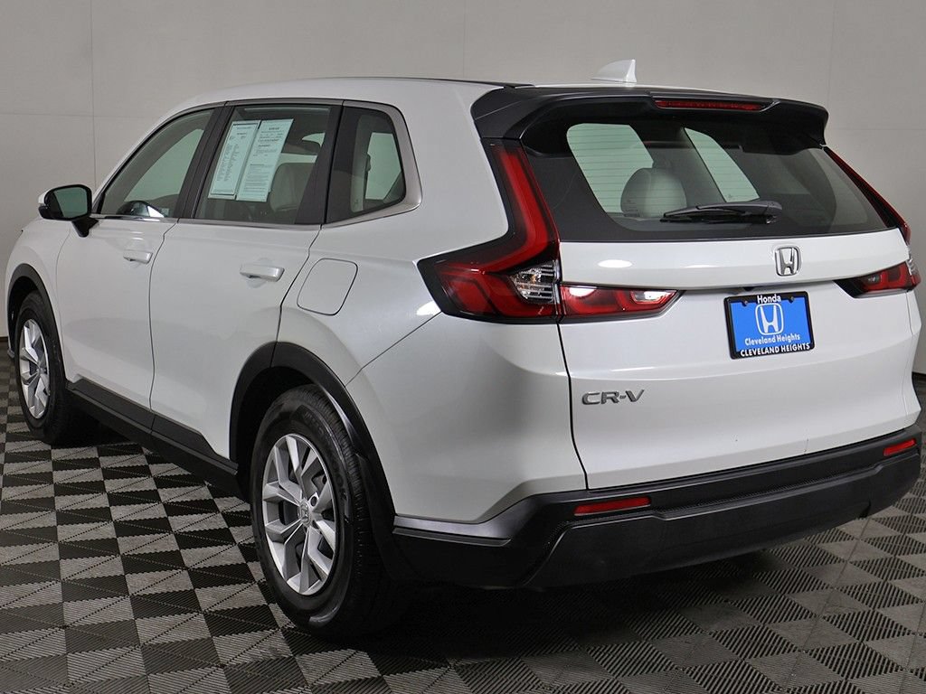 Used 2023 Honda CR-V LX image 6