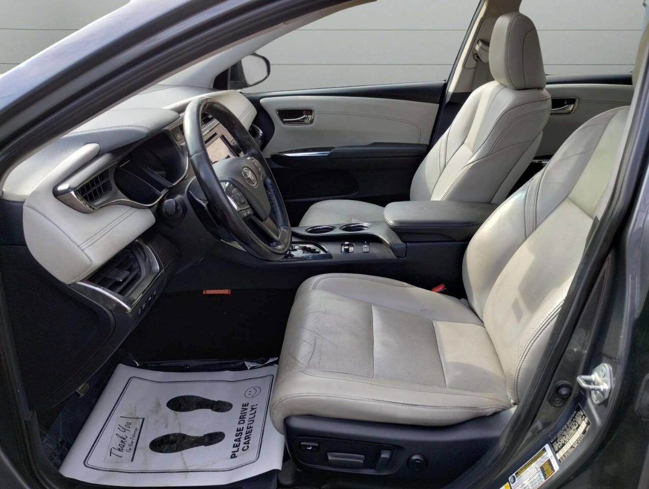 Used 2018 Toyota Avalon Limited w/ All Weather Liner Package image 14