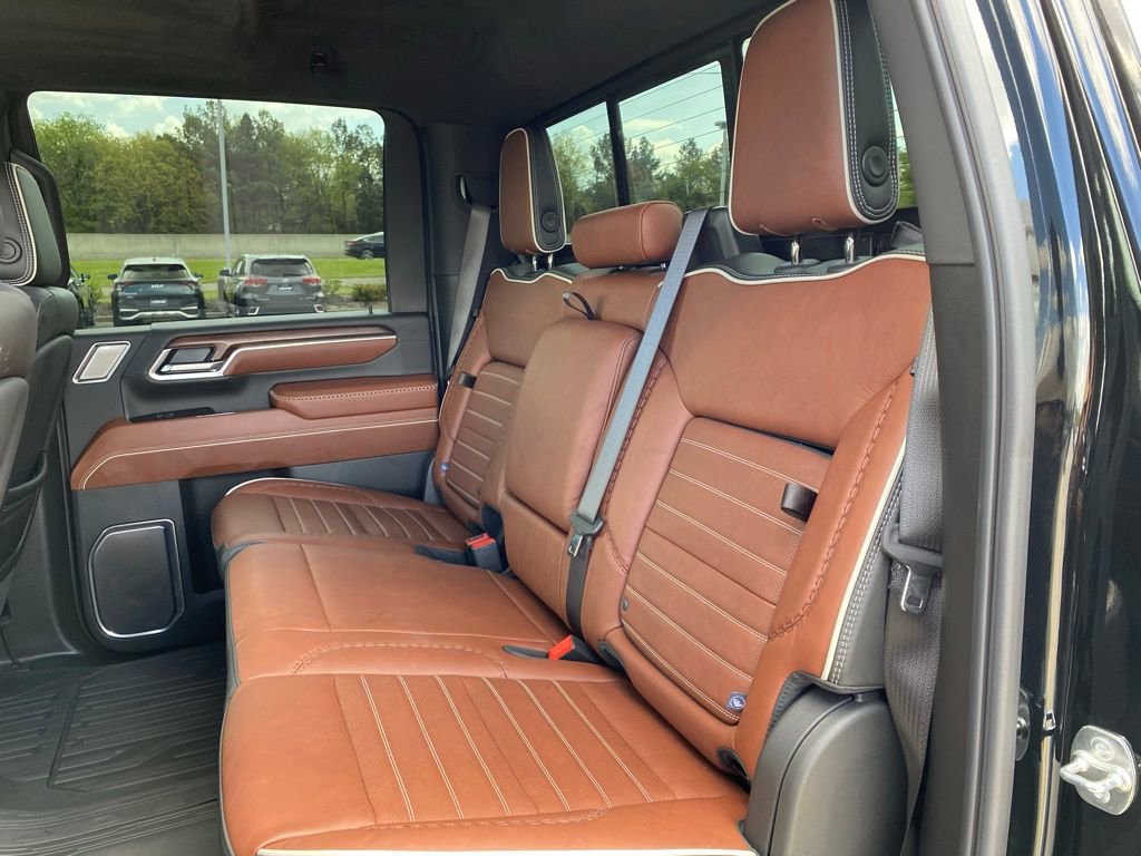 Used 2025 GMC Sierra 2500 Denali Ultimate AWD/4WD image 25