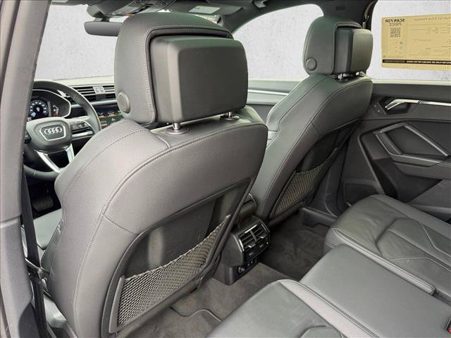 Used 2023 Audi Q3 2.0T Premium Plus w/ Premium Plus Package AWD/4WD image 18