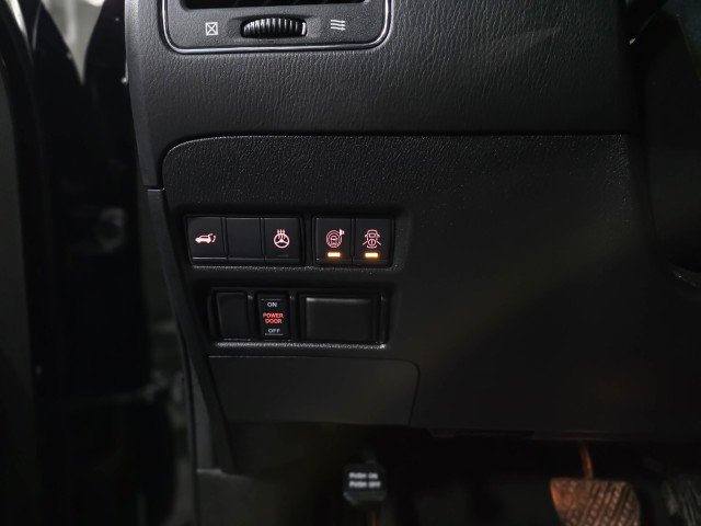 Used 2020 Nissan Armada Platinum w/ Platinum Reserve Package AWD/4WD image 35