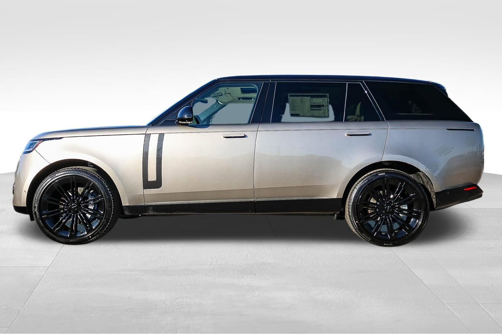 New 2026 Land Rover Range Rover Long Wheelbase SE image 8