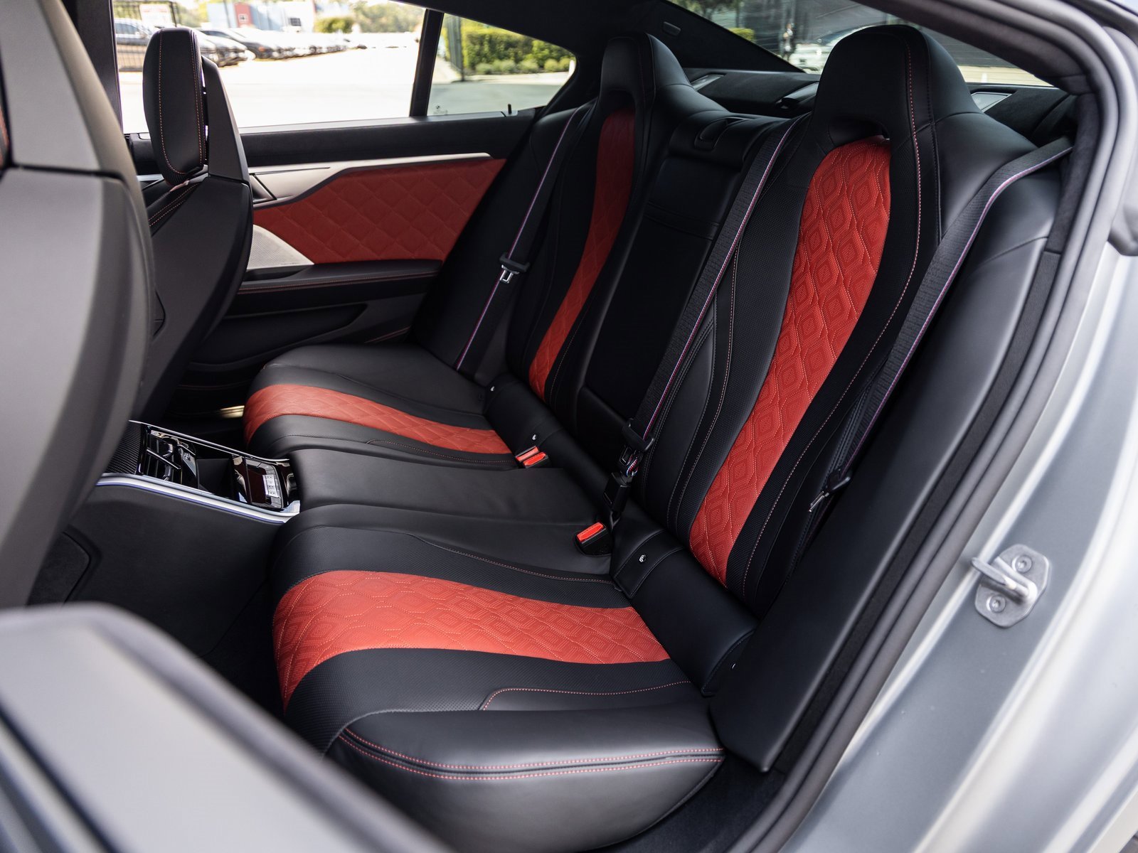 Used 2025 BMW M8 Competition image 35