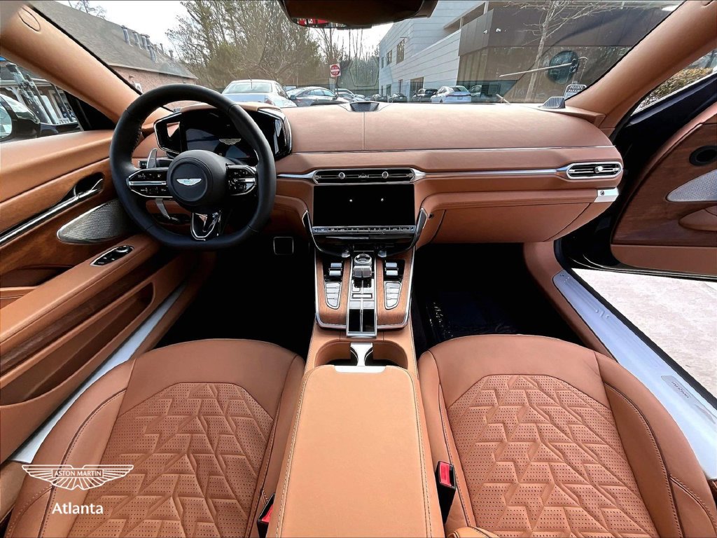 New 2026 Aston Martin Vanquish RWD image 5