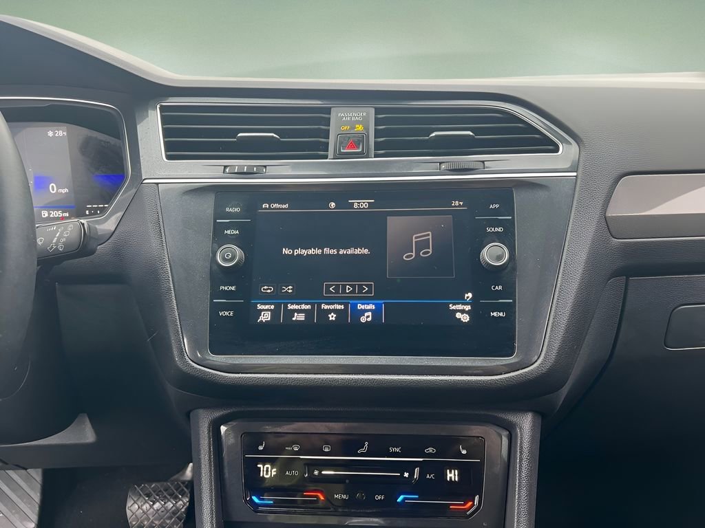 Used 2023 Volkswagen Tiguan SE image 15