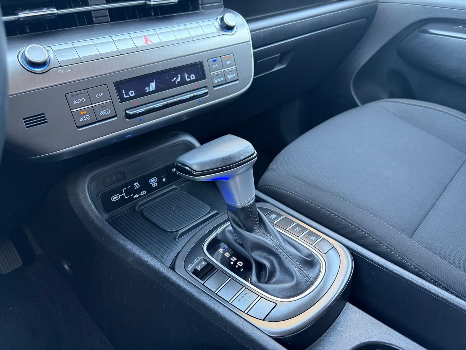 Used 2026 Hyundai Kona SEL Sport FWD image 40