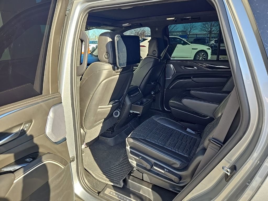 Used 2023 Cadillac Escalade V image 17