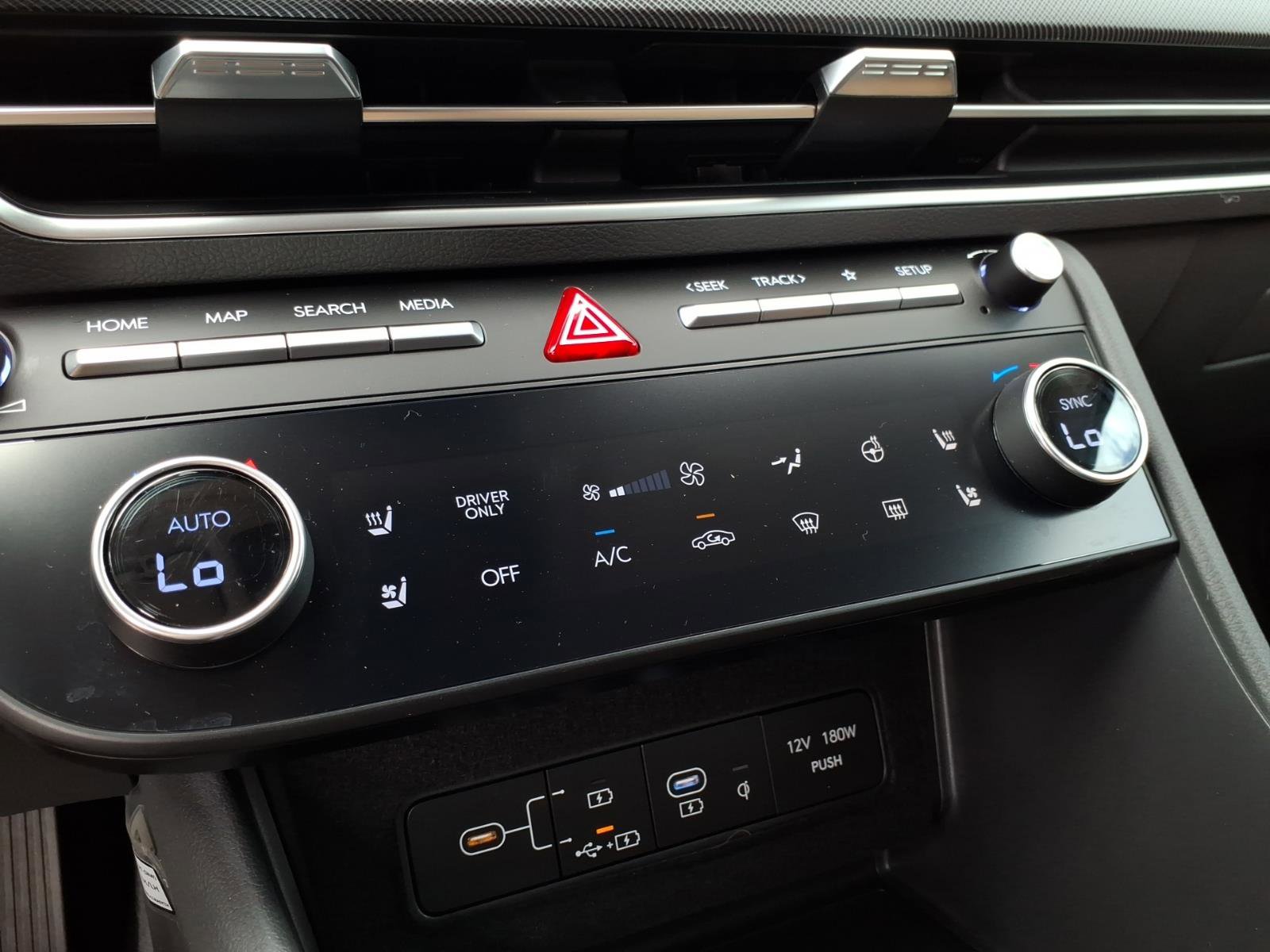 Certified 2025 Hyundai Sonata Limited FWD image 23