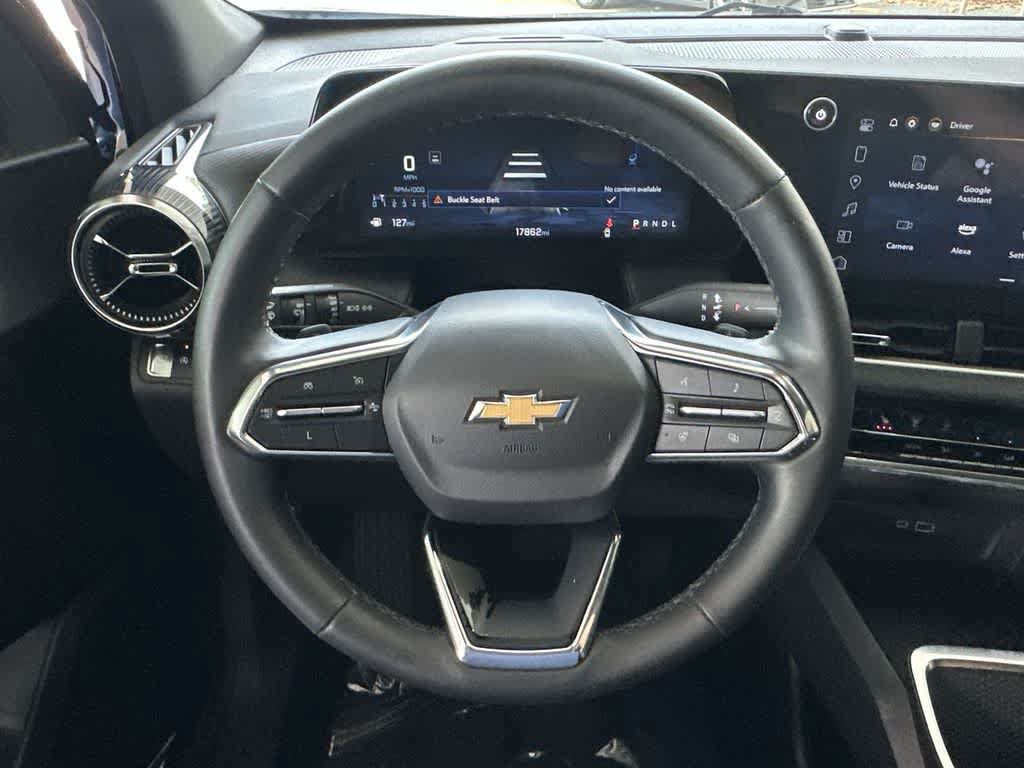 Used 2025 Chevrolet Equinox LT w/ Safety and Technology Package FWD image 15