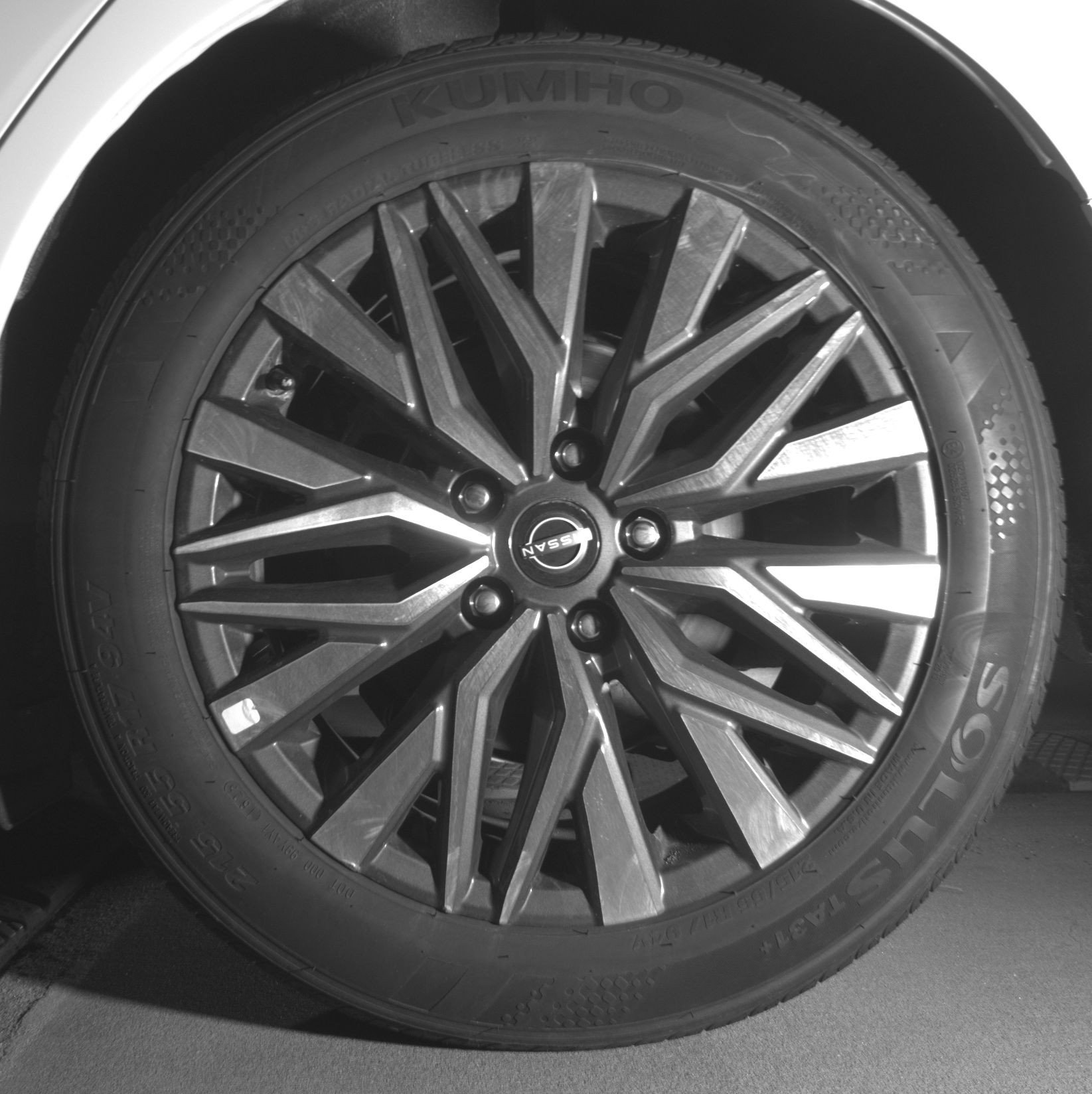 Used 2025 Nissan Altima 2.5 SV FWD image 14