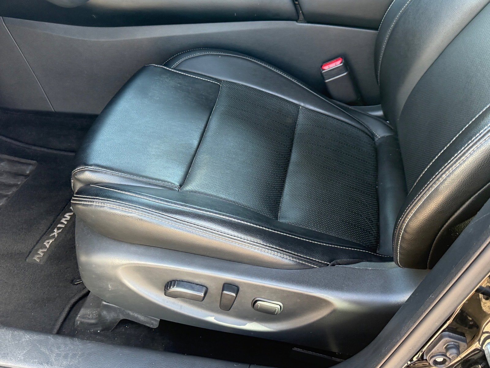 Used 2022 Nissan Maxima SV w/ Floor Mat Group image 12