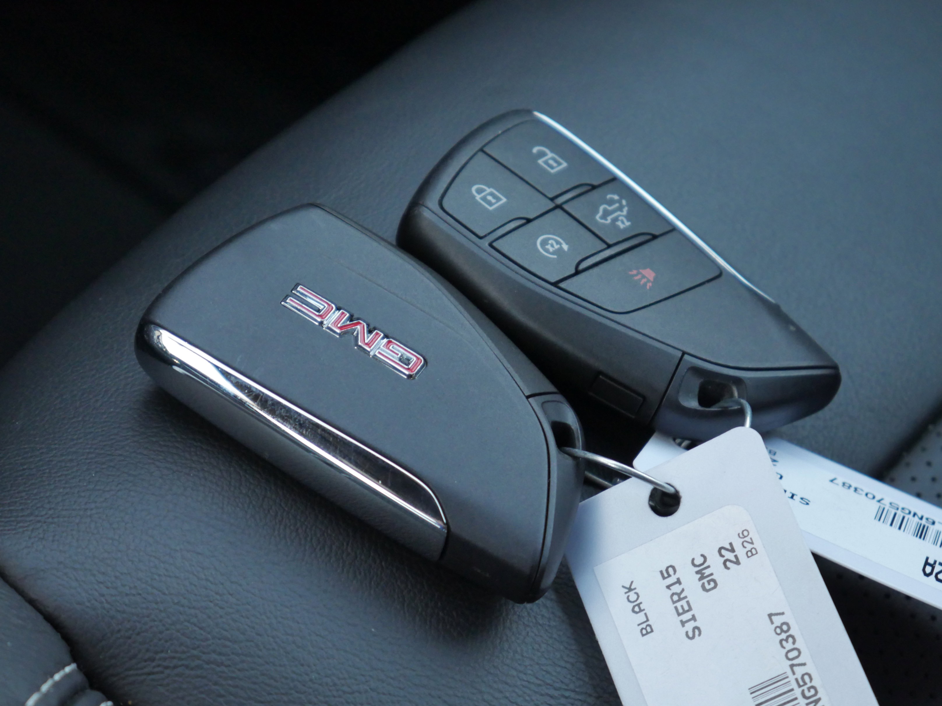 Used 2022 GMC Sierra 1500 AT4X image 42