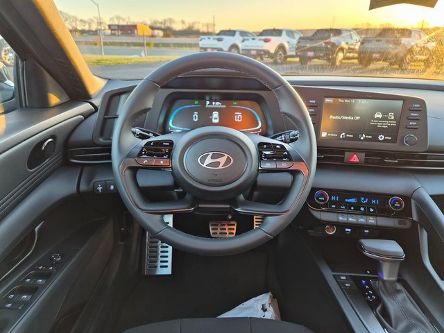 New 2026 Hyundai Elantra Sport image 7