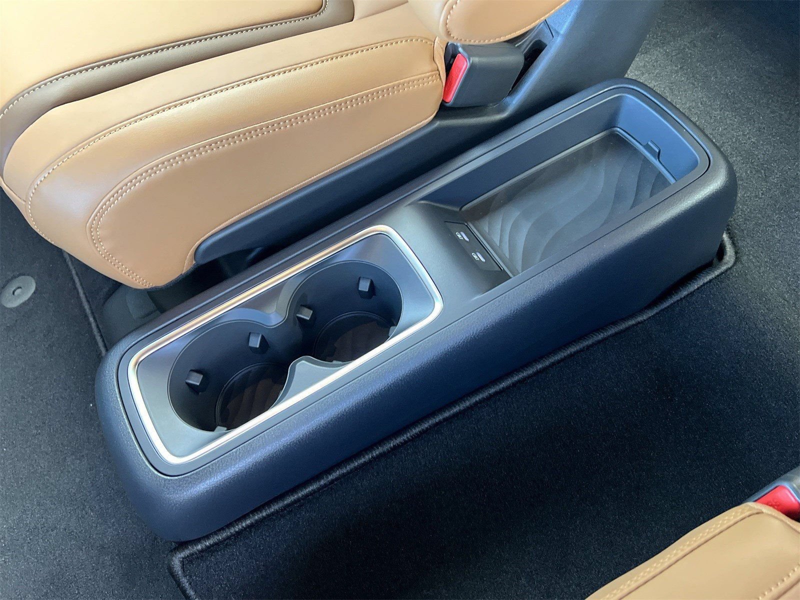 New 2025 Nissan Armada SL w/ Captain's Chari Seat Package AWD/4WD image 24
