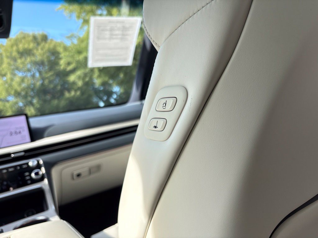 Used 2025 Genesis GV80 3.5T Prestige AWD/4WD image 21