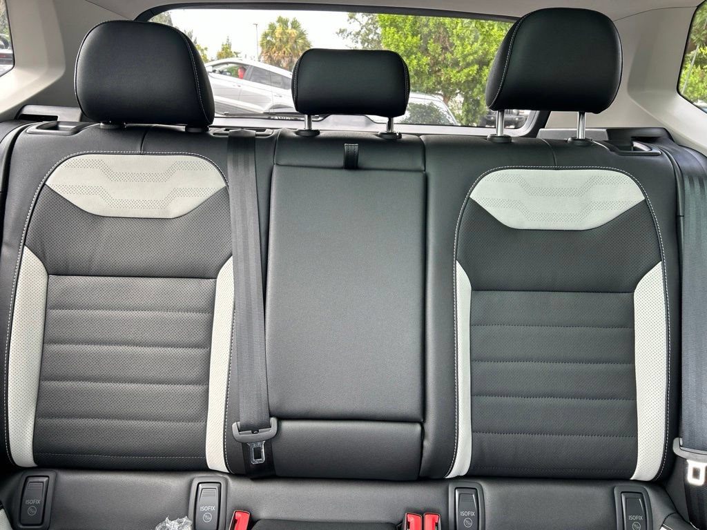 New 2026 Volkswagen Taos SEL AWD/4WD image 13