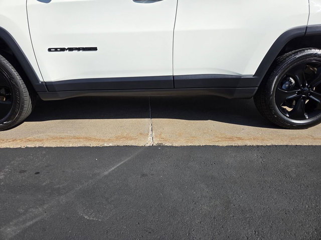 Used 2020 Jeep Compass Latitude AWD/4WD image 9