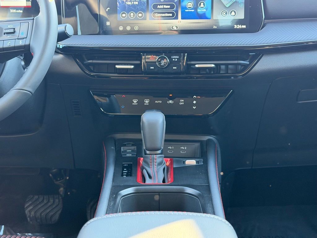 New 2026 Nissan Kicks SR image 24