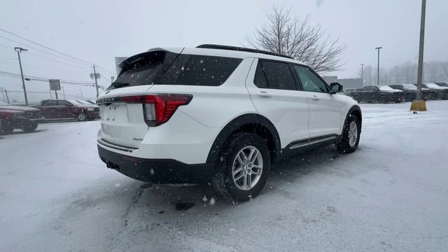 Used 2025 Ford Explorer Active image 8
