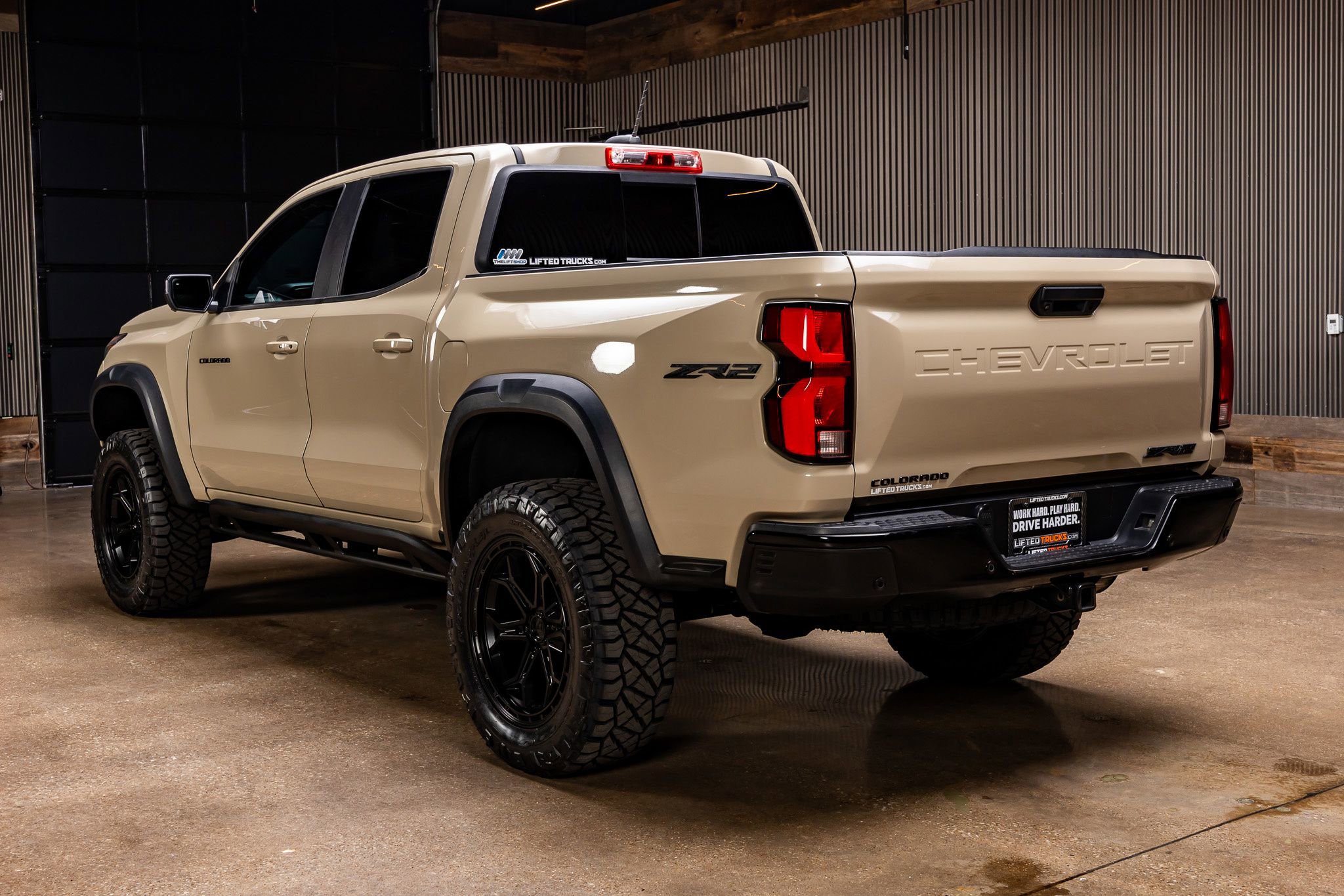 Used 2023 Chevrolet Colorado ZR2 w/ ZR2 Convenience Package III AWD/4WD image 7