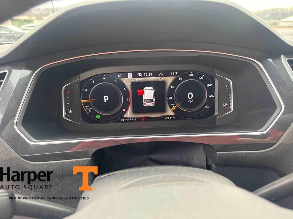 Used 2022 Volkswagen Tiguan SEL R-Line image 15