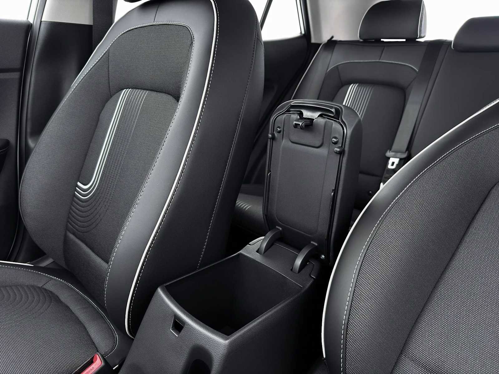 New 2026 Hyundai Venue SEL FWD image 18