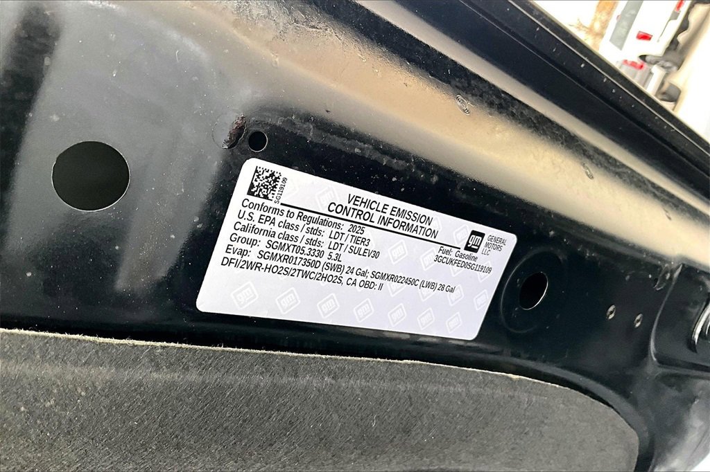 Used 2025 Chevrolet Silverado 1500 LT Trail Boss w/ Protection Package image 34