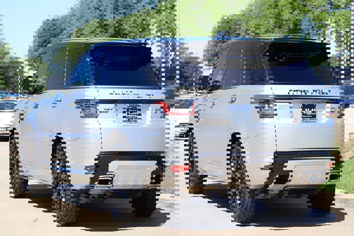 Used 2018 Land Rover Range Rover Sport HSE Dynamic image 9