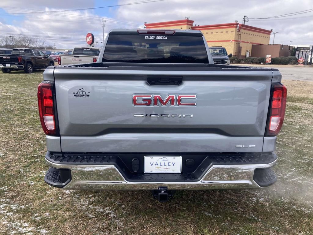 New 2026 GMC Sierra 1500 SLE image 5