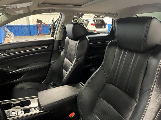Used 2020 Honda Accord Touring image 24