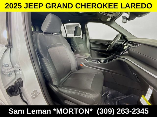 New 2025 Jeep Grand Cherokee Laredo image 26