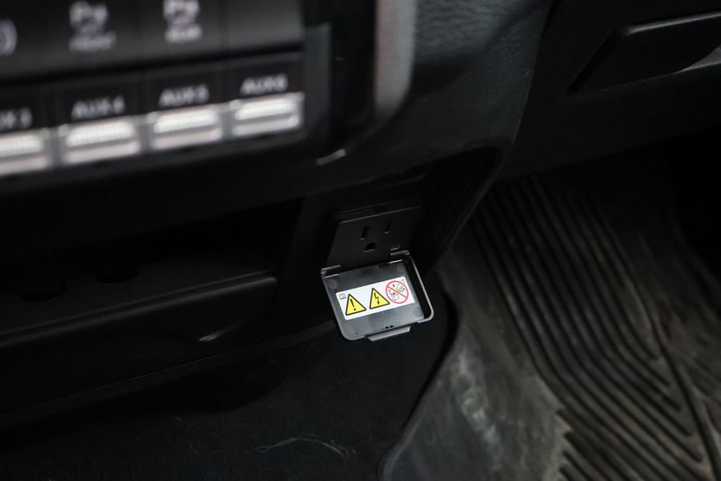Used 2025 RAM 3500 Tradesman AWD/4WD image 32