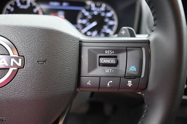 Used 2025 Nissan Rogue SV AWD/4WD image 28
