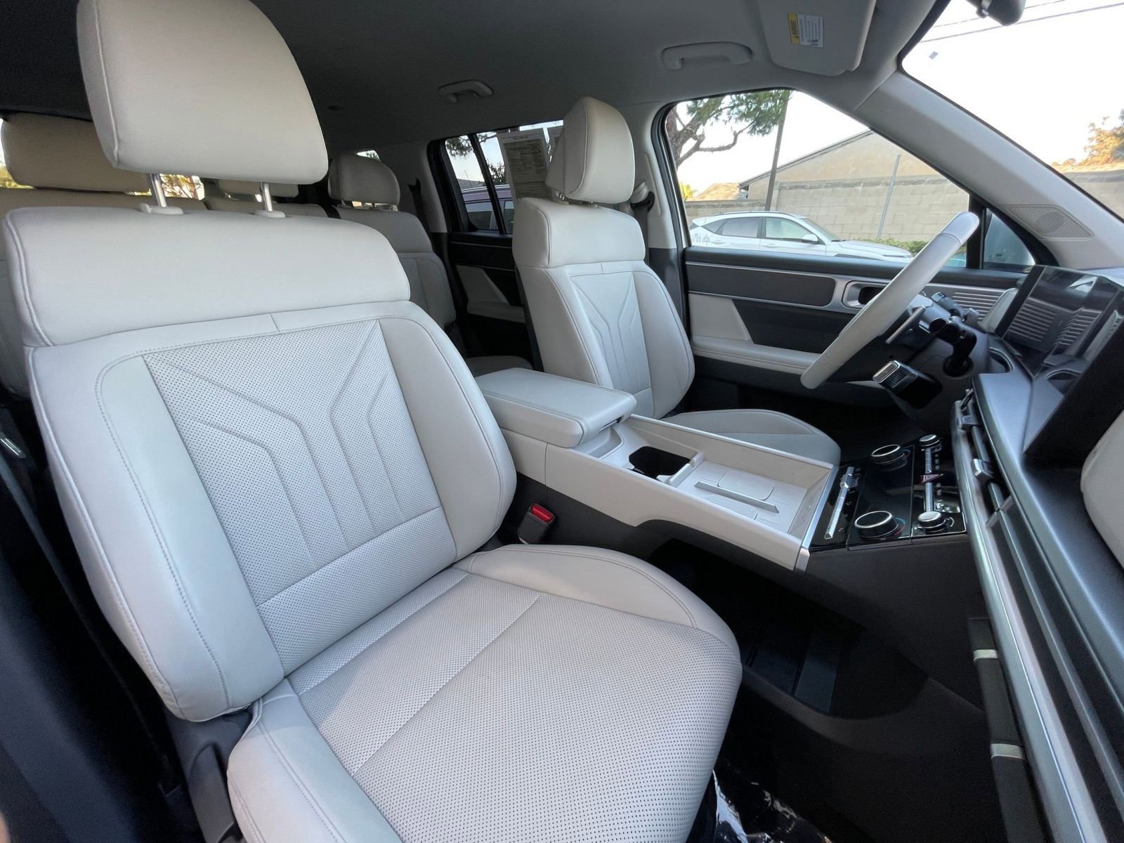 Used 2025 Hyundai Santa Fe SEL image 38