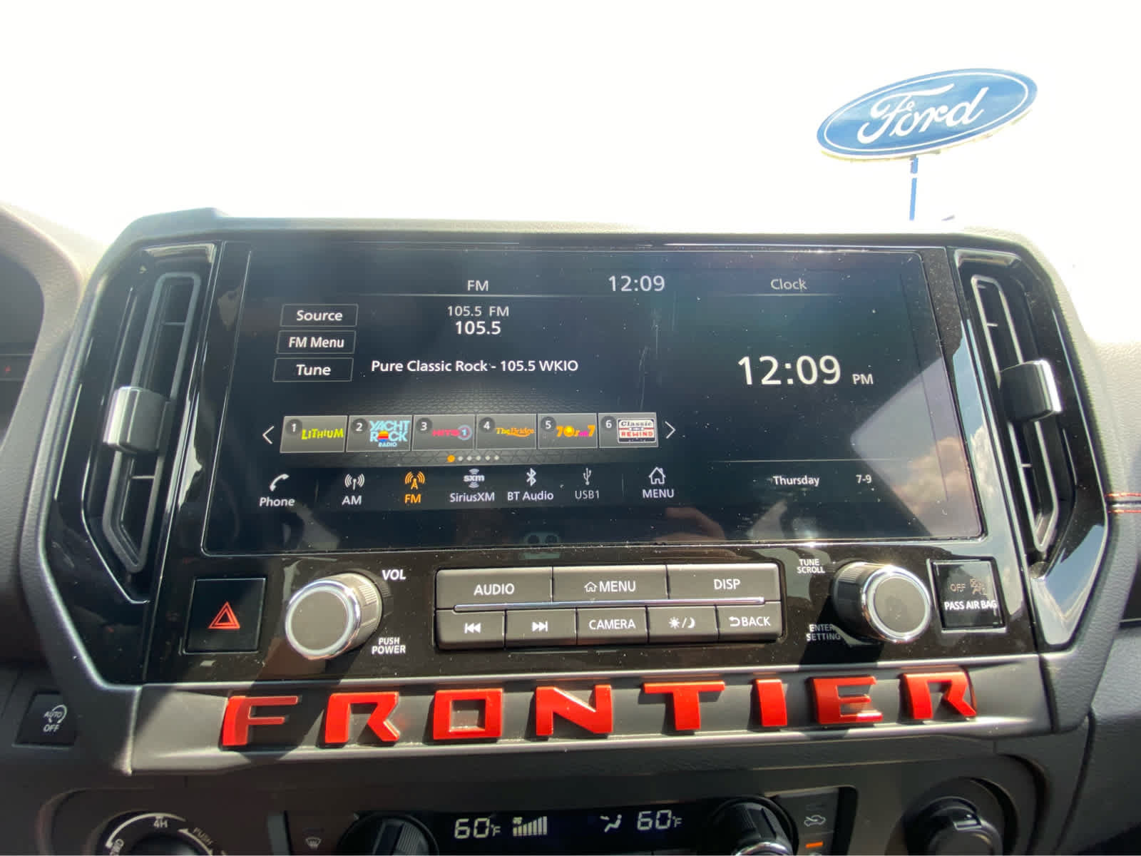 Used 2025 Nissan Frontier PRO-4X w/ Interior Protection Package AWD/4WD image 28