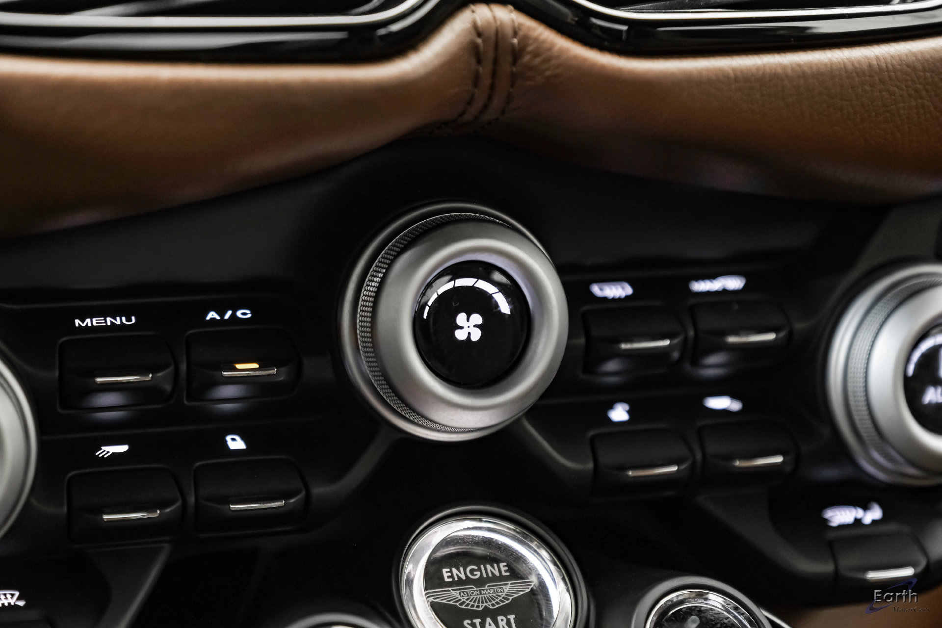 Used 2020 Aston Martin V8 Vantage Coupe RWD image 63