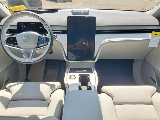 New 2025 Volvo EX90 Plus image 25