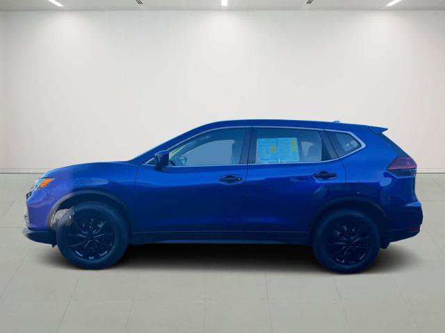 Used 2018 Nissan Rogue S image 3