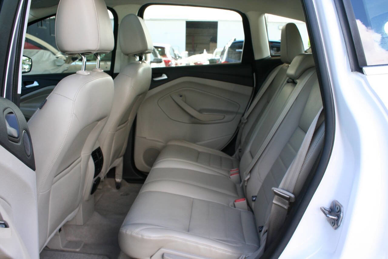 Used 2013 Ford C-MAX SEL FWD image 23