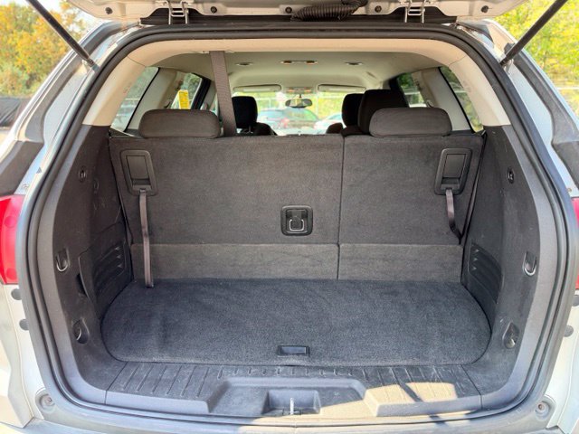 Used 2012 Chevrolet Traverse LT w/ LPO, 'HIT The Road' Package FWD image 23