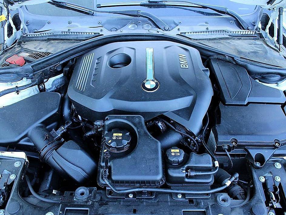 Used 2018 BMW 330e image 25