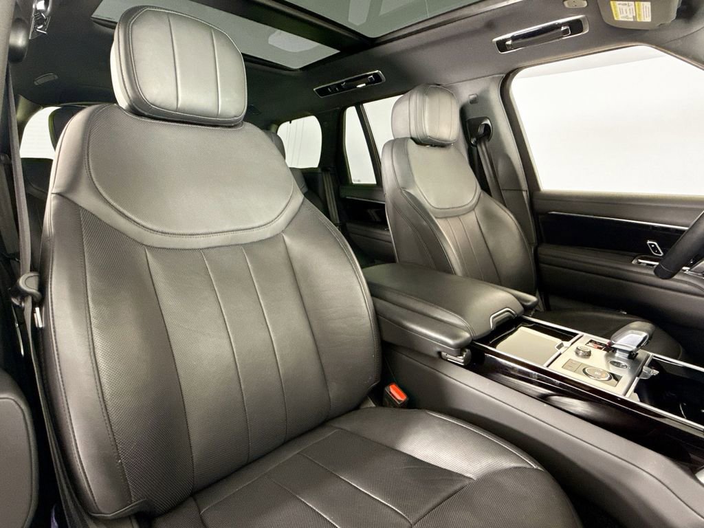 Used 2023 Land Rover Range Rover SE image 14