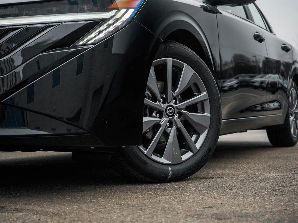 New 2026 Nissan Sentra SL w/ Floor Mat Package FWD image 6