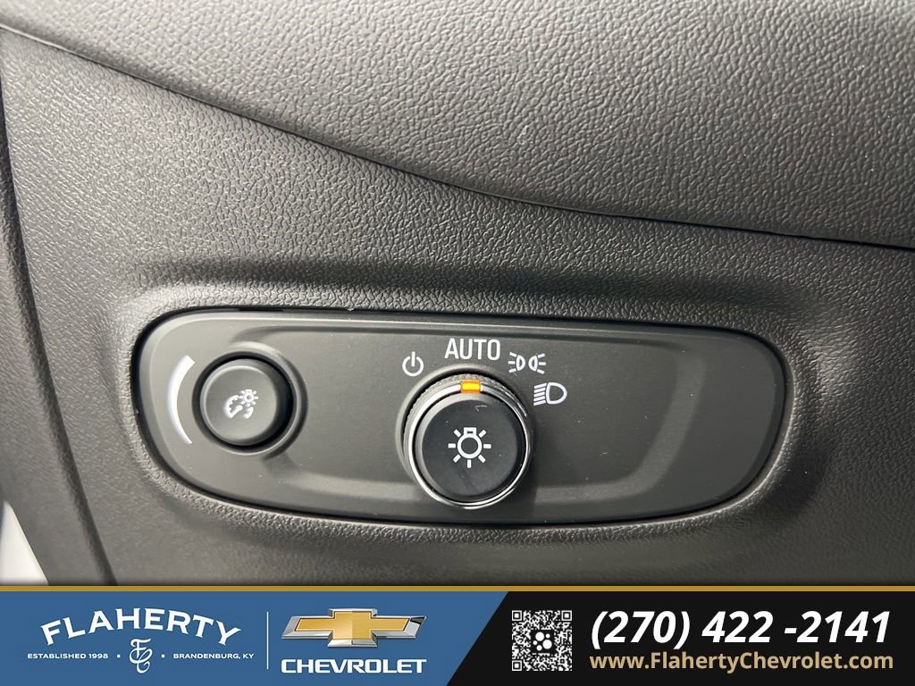 Used 2023 Chevrolet Equinox LT image 24