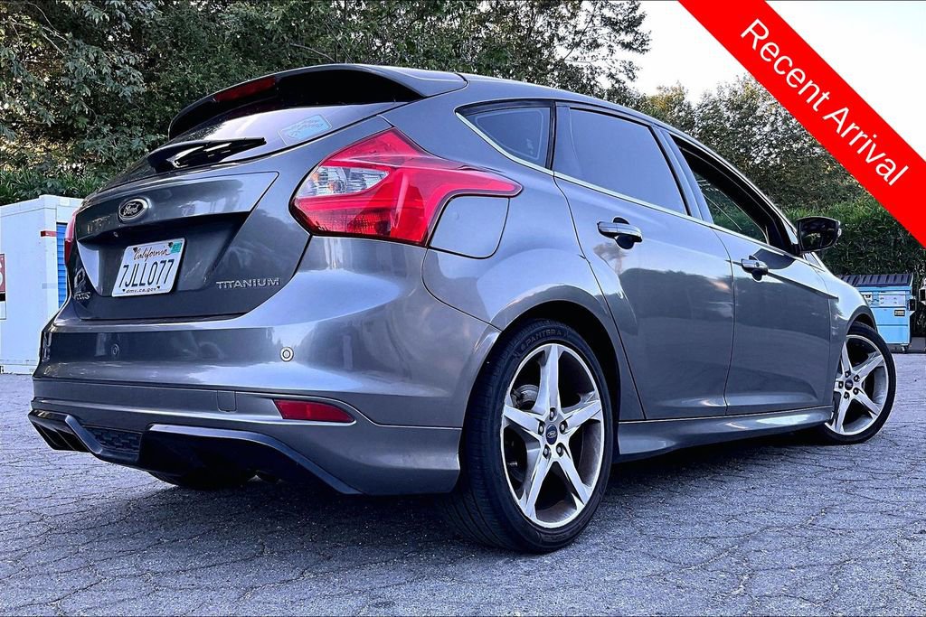 Used 2014 Ford Focus Titanium FWD image 4