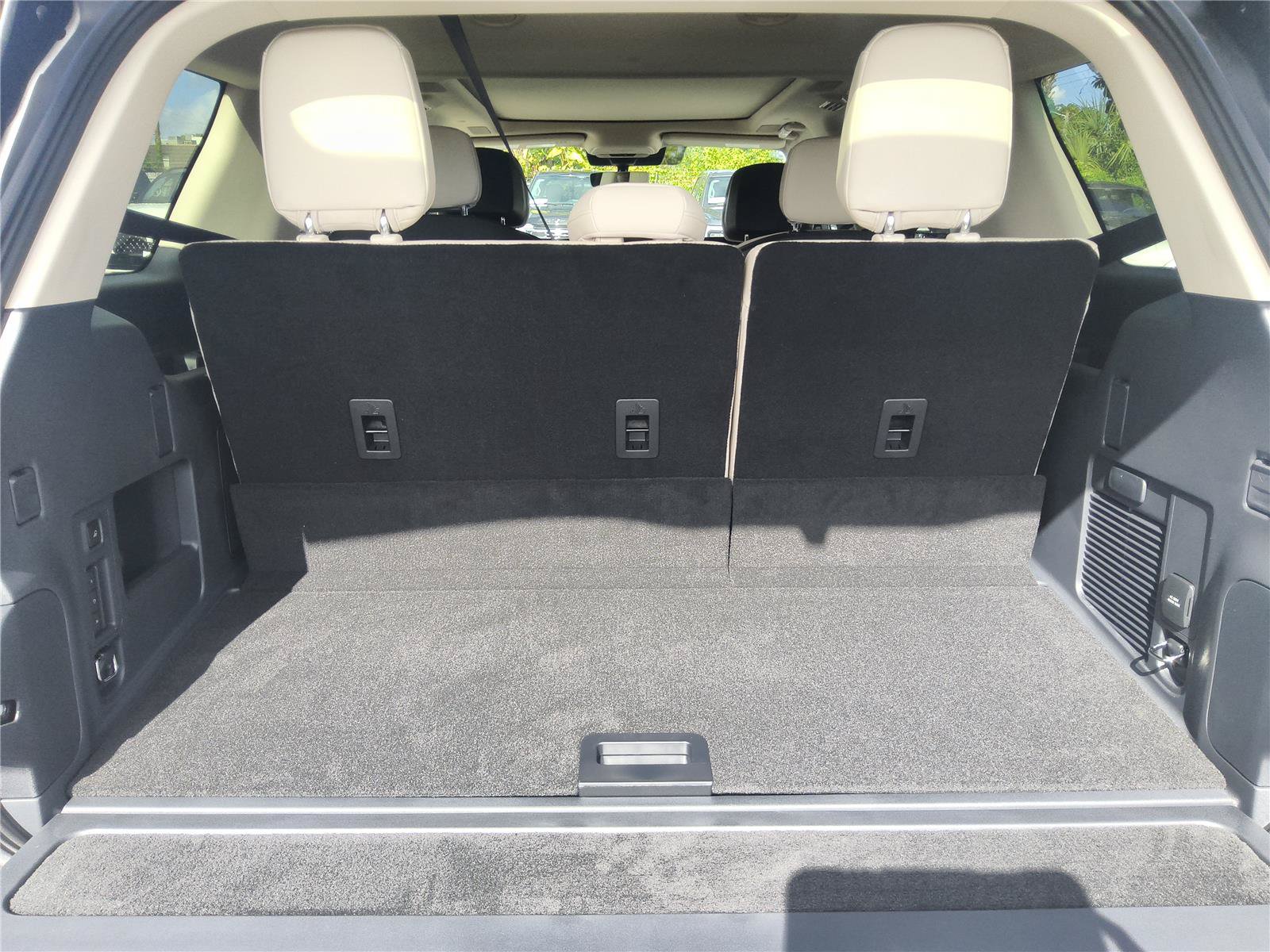 New 2027 Lincoln Navigator Reserve AWD/4WD image 6