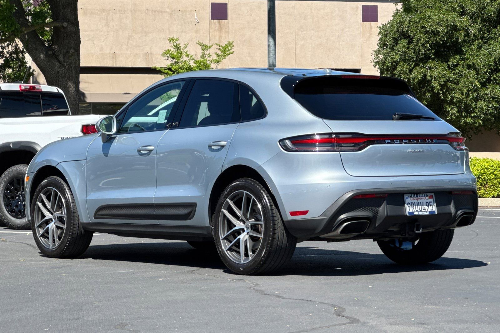Used 2024 Porsche Macan image 5