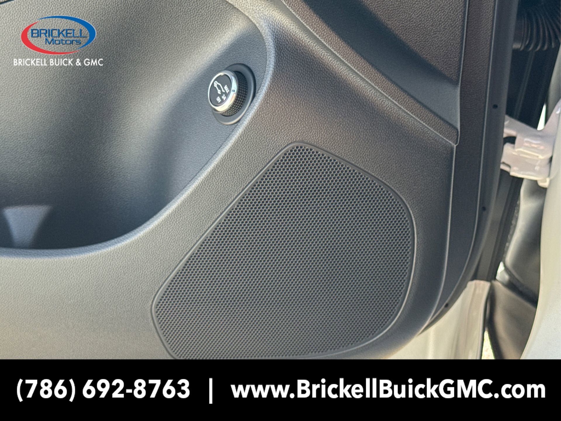 New 2026 Buick Envista Sport Touring FWD image 32
