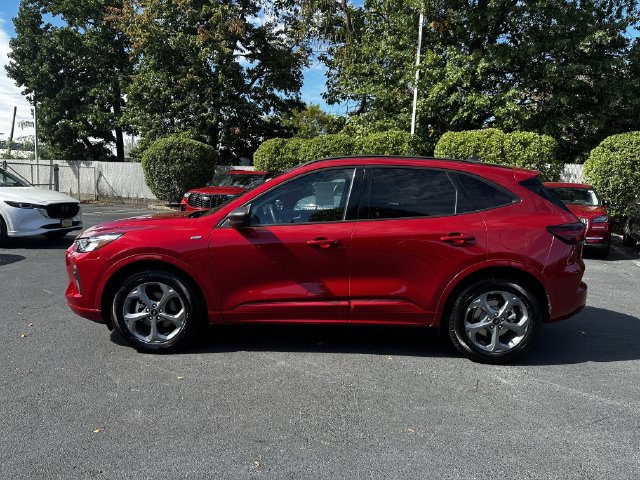 Certified 2023 Ford Escape ST-Line w/ Tech Pack #1 AWD/4WD image 8