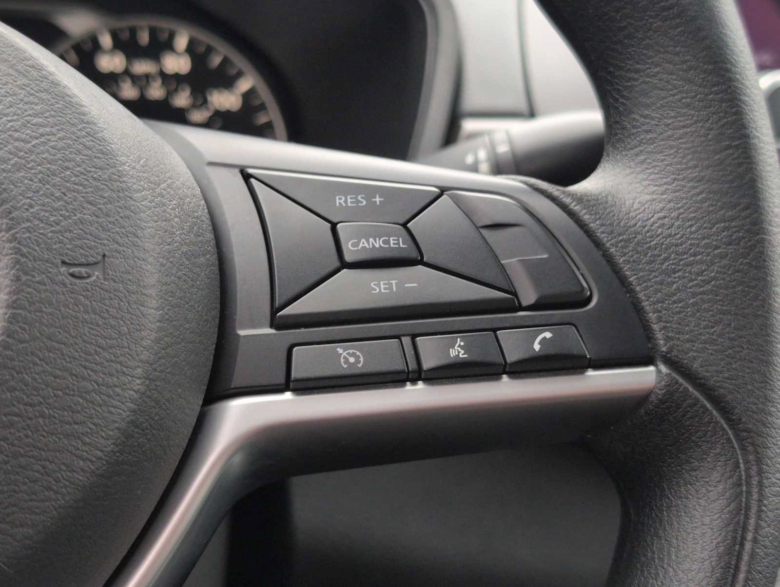 Used 2025 Nissan Altima 2.5 SV FWD image 24